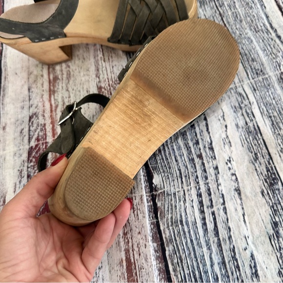 Swedish Hasbeens Gray Leather Weave Sandals - Picture 6 of 8